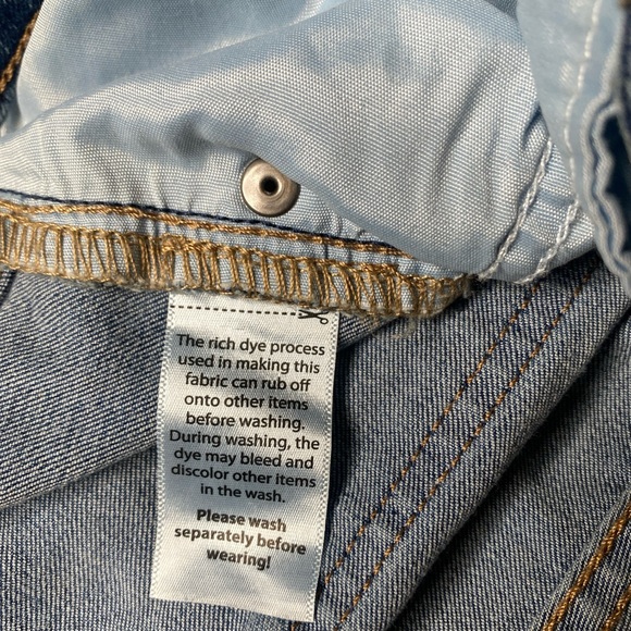 Time & Tru Women’s Mid Rise Bootcut Blue Jeans, Slit Ankles,Size 18S NWT - Picture 4 of 5
